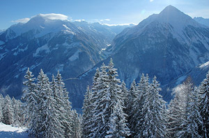 Фото Майрхофен. После снегопада горы дышат зимой